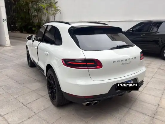 PORSCHE-MACAN-2014