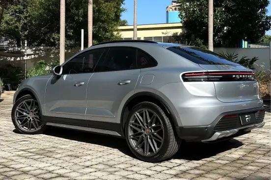 PORSCHE-MACAN-2025