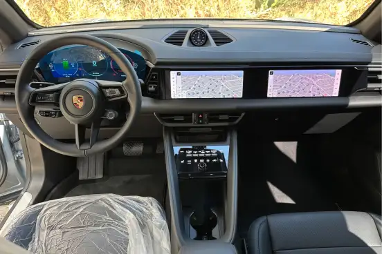 PORSCHE-MACAN-2025