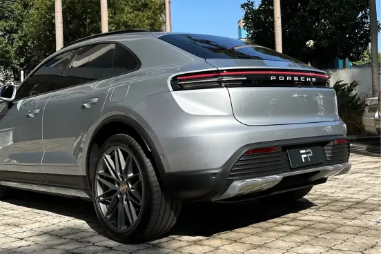 PORSCHE-MACAN-2025