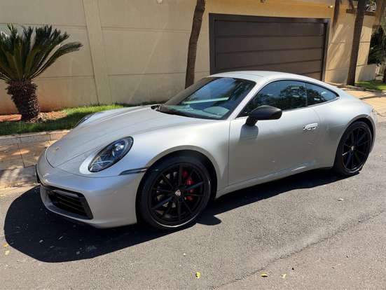 PORSCHE-911-2020