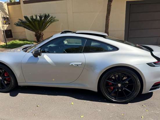 PORSCHE-911-2020