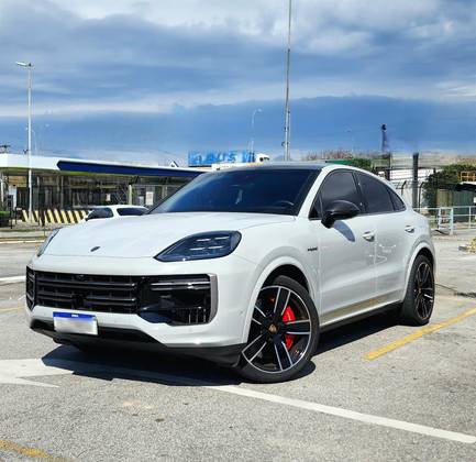 PORSCHE CAYENNE 4.0 V8 E-HYBRID TURBO COUPÉ AWD TIPTRONIC S