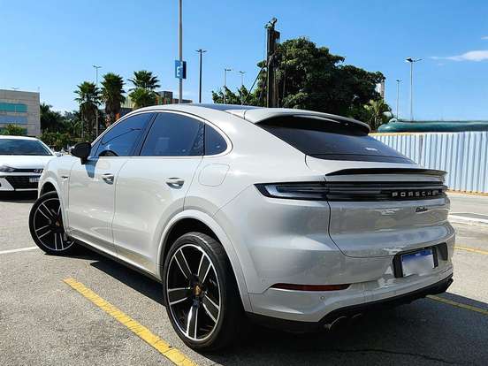 PORSCHE-CAYENNE-4.0 V8 E-HYBRID TURBO COUPÉ AWD TIPTRONIC S PORSCHE-CAYENNE-2025