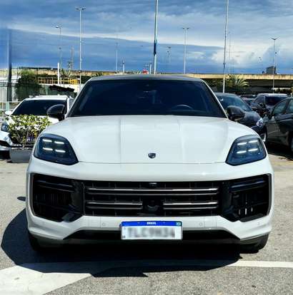 PORSCHE-CAYENNE-2025