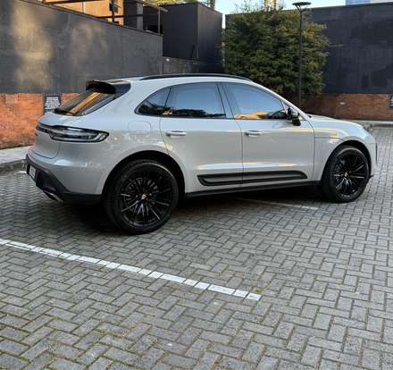 PORSCHE-MACAN-2024