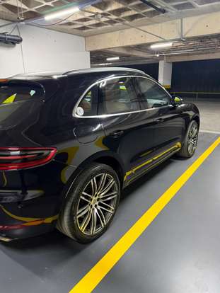 PORSCHE-MACAN-2016