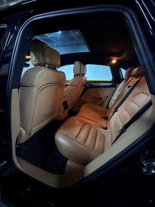 PORSCHE-MACAN-2016