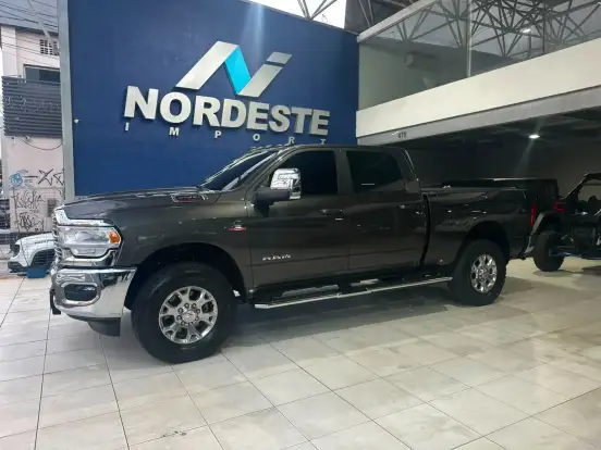 RAM-2500-6.7 I6 TURBO DIESEL LARAMIE CD 4X4 AUTOMÁTICO RAM-2500-2024