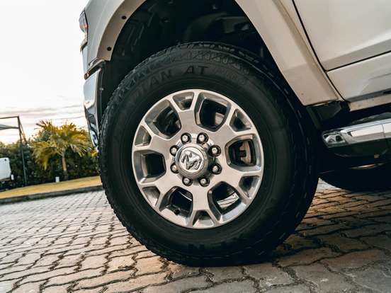RAM-3500-6.7 I6 TURBO DIESEL LARAMIE CD 4X4 AUTOMÁTICO RAM-3500-2022