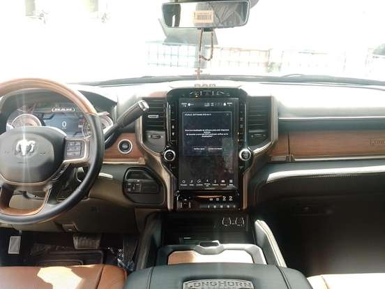 RAM-3500-6.7 I6 TURBO DIESEL LIMITED LONGHORN CD 4X4 AUTOMÁTICO RAM-3500-2022