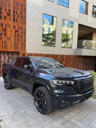 RAM RAMPAGE 2.0 HURRICANE 4 TURBO GASOLINA R/T 4X4 AUTOMÁTICO