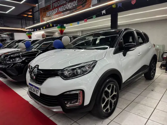 RENAULT CAPTUR 1.6 16V SCE FLEX INTENSE X-TRONIC RENAULT CAPTUR 1.6 16V SCE FLEX INTENSE X-TRONIC