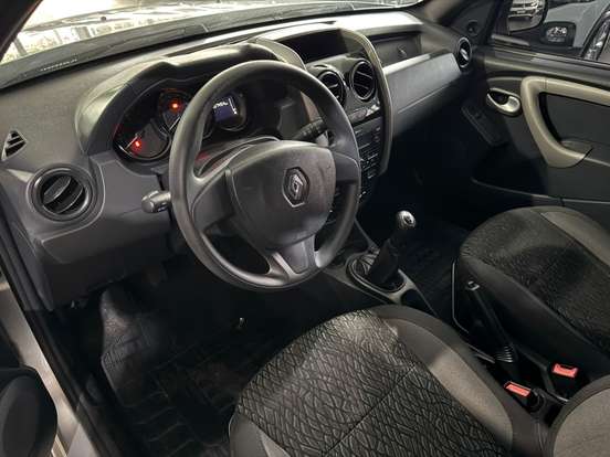 RENAULT-DUSTER-2019