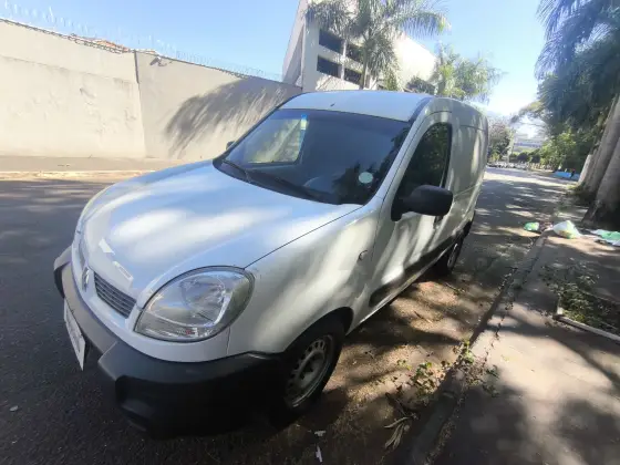 RENAULT KANGOO 1.6 EXPRESS 16V FLEX 3P MANUAL RENAULT KANGOO 1.6 EXPRESS 16V FLEX 3P MANUAL
