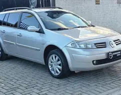 RENAULT MEGANE 1.6 DYNAMIQUE GRAND TOUR 16V FLEX 4P MANUAL RENAULT MEGANE 1.6 DYNAMIQUE GRAND TOUR 16V FLEX 4P MANUAL