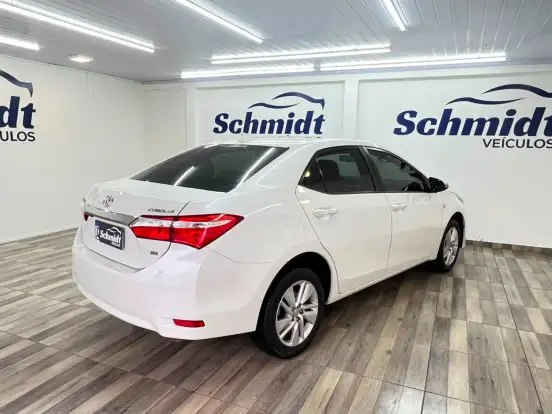TOYOTA-COROLLA-1.8 GLI 16V FLEX 4P AUTOMÁTICO TOYOTA-COROLLA-2015
