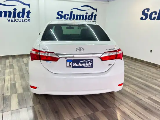 TOYOTA-COROLLA-2015