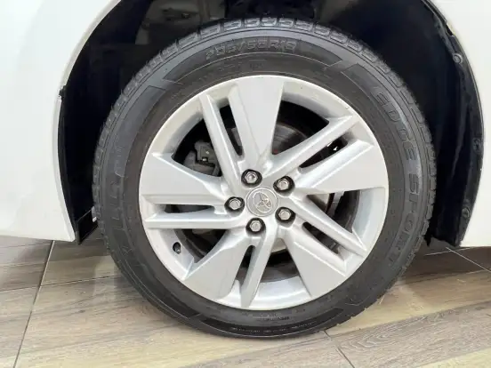 TOYOTA-COROLLA-1.8 GLI 16V FLEX 4P AUTOMÁTICO TOYOTA-COROLLA-2015