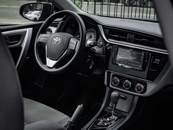 TOYOTA-COROLLA-2017