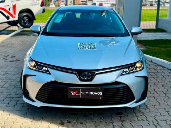 TOYOTA-COROLLA-2025