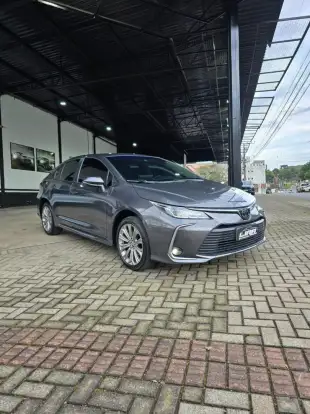 TOYOTA-COROLLA-2023