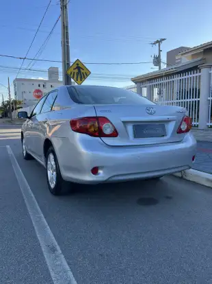 TOYOTA-COROLLA-2010