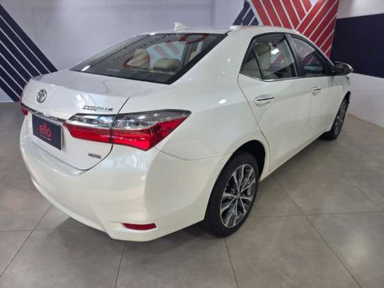 TOYOTA-COROLLA-2018