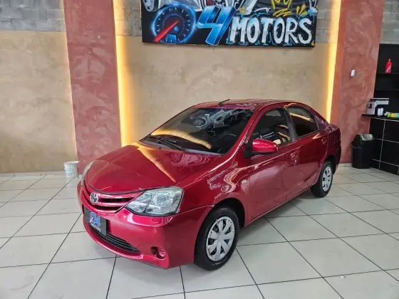 TOYOTA ETIOS 1.5 XLS SEDAN 16V FLEX 4P AUTOMÁTICO TOYOTA ETIOS 1.5 XLS SEDAN 16V FLEX 4P AUTOMÁTICO