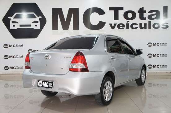 TOYOTA-ETIOS-2018