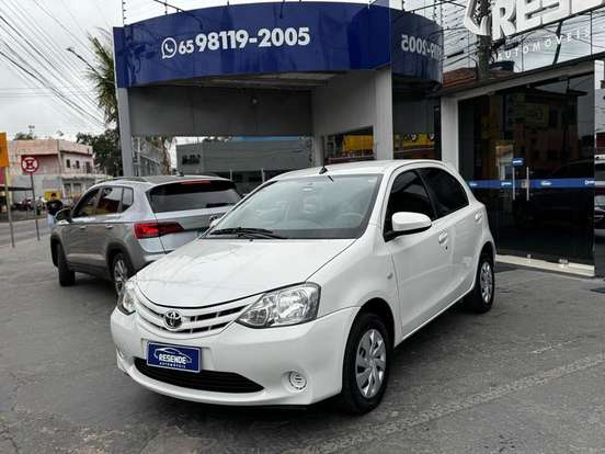 TOYOTA-ETIOS-2016