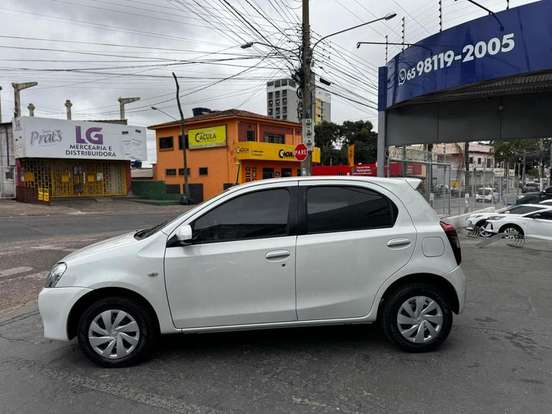 TOYOTA-ETIOS-2016