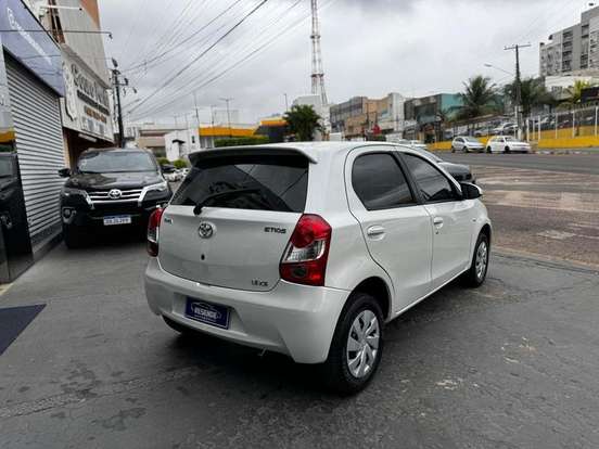 TOYOTA-ETIOS-2016