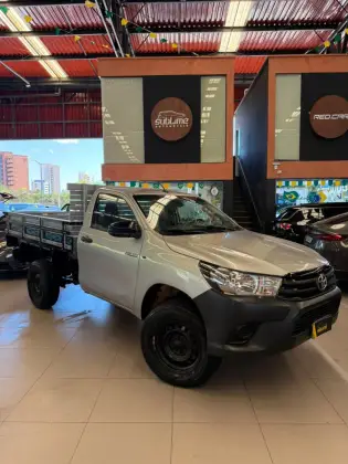 TOYOTA HILUX 2.8 4X4 CS CHASSI 16V TURBO DIESEL 2P MANUAL TOYOTA HILUX 2.8 4X4 CS CHASSI 16V TURBO DIESEL 2P MANUAL