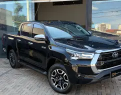 TOYOTA HILUX 2.8 D-4D TURBO DIESEL CD SRX 4X4 AUTOMÁTICO TOYOTA HILUX 2.8 D-4D TURBO DIESEL CD SRX 4X4 AUTOMÁTICO