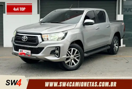 TOYOTA HILUX 2.8 SRV 4X4 CD 16V DIESEL 4P AUTOMÁTICO TOYOTA HILUX 2.8 SRV 4X4 CD 16V DIESEL 4P AUTOMÁTICO