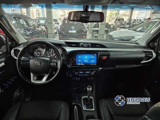 TOYOTA-HILUX-2.8 D-4D TURBO DIESEL CD SRV 4X4 AUTOMÁTICO TOYOTA-HILUX-2025