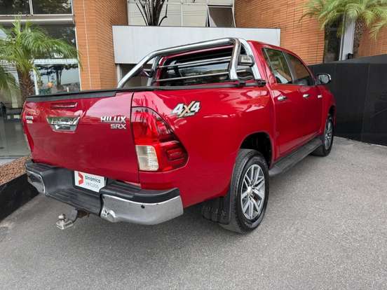 TOYOTA-HILUX-2017