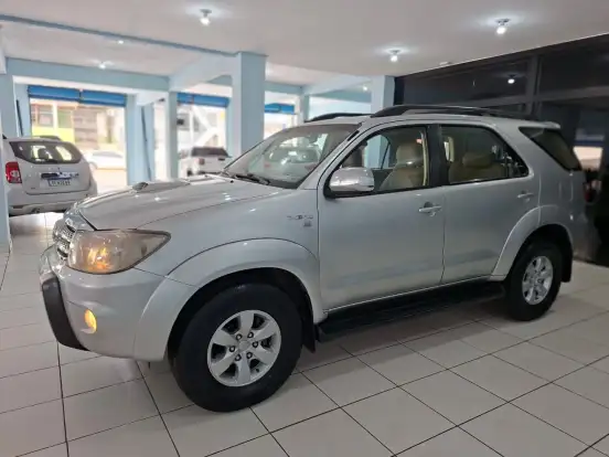 TOYOTA-HILUX SW4-2008