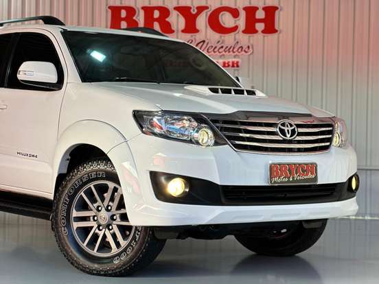 TOYOTA-HILUX SW4-2012