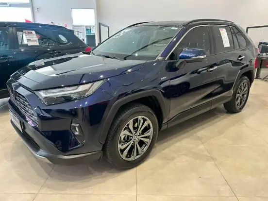 TOYOTA-RAV4-2025