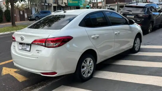 TOYOTA-YARIS-2019
