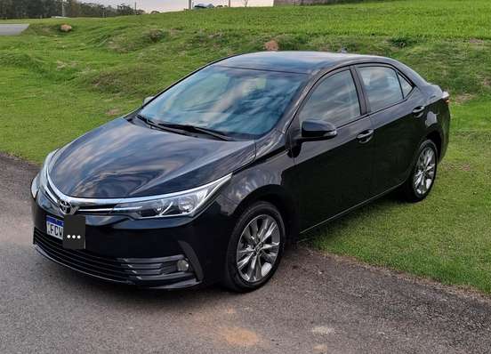TOYOTA-COROLLA-2018