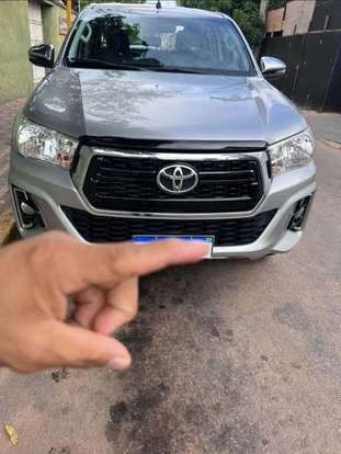 TOYOTA-HILUX-2020