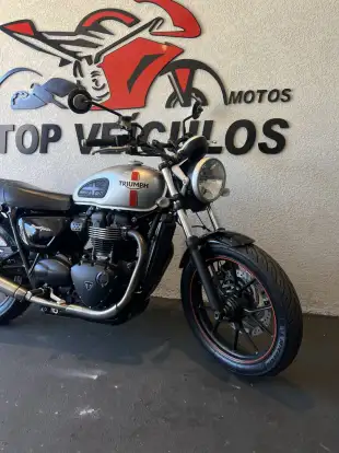 TRIUMPH-STREET TWIN-2016