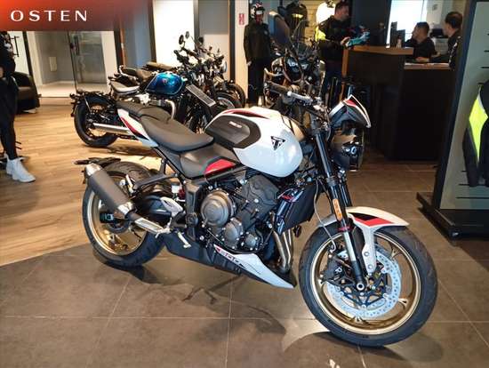 TRIUMPH-TRIDENT 800-2026