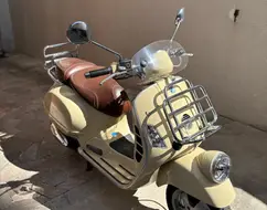 VESPA GTS 300 SUPER VESPA GTS 300 SUPER