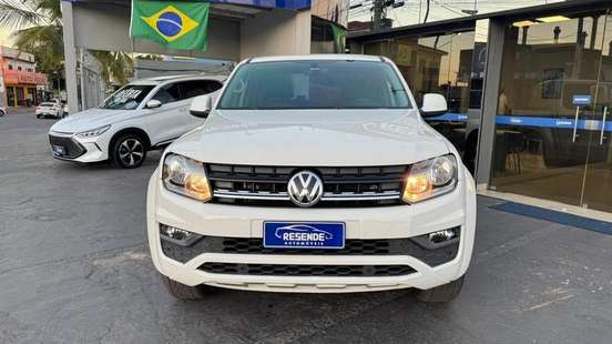 VOLKSWAGEN-AMAROK-2021