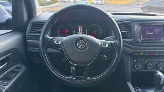 VOLKSWAGEN-AMAROK-2021