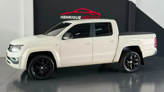 VOLKSWAGEN AMAROK 3.0 V6 TDI DIESEL HIGHLINE CD 4MOTION AUTOMÁTICO VOLKSWAGEN AMAROK 3.0 V6 TDI DIESEL HIGHLINE CD 4MOTION AUTOMÁTICO